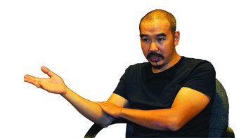 Bao giờ lên khỏi miệng hố rồi hẵng tính!
