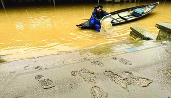 Quy hoạch để sống chung với lũ lụt, nắng nóng
