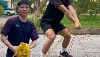 Clip bán dây kháng lực online của Đặng Thị Hồng nhận 'bão tim'
