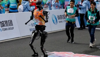 Hơn 300 robot sẽ chạy half marathon với con người tại Trung Quốc