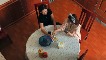 Xúc động lời dặn dò của mẹ khi thấy con gái trưởng thành