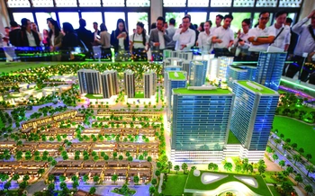 Bức tranh mới chóng mặt của giá nhà