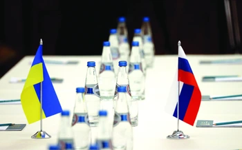 Hai kế hoạch hòa bình cho Ukraine