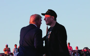 Trump và Musk: Chia tay còn đòi quà
