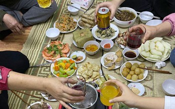 'Vì sao mâm nhậu để qua đêm bị thiu, còn nhậu xuyên đêm thì không?'