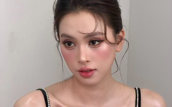 Hoa hậu Tiểu Vy đối diện với những lời chê bai