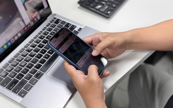 Facebook để lọt video khiêu dâm qua kết quả tìm kiếm từ khóa
