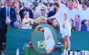 Sao Wimbledon nổi điên, đập vợt vào đùi gãy đôi