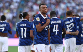 Mbappe lập kỷ lục ghi bàn ở vòng knock-out World Cup
