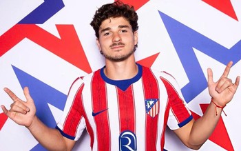 Fan trêu Alvarez ‘mất sổ gạo’ trong bộ ảnh của Atletico Madrid