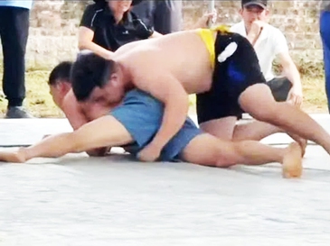 Đô vật gặp nạn tại hội làng: Hồi chuông cảnh báo ở giải phong trào