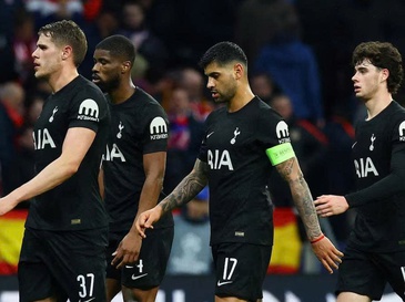 Tottenham lần đầu thua 6 trận liên tiếp trên mọi đấu trường