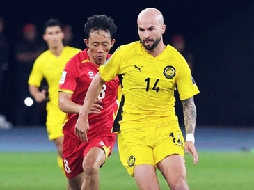 Cầu thủ nhập tịch Malaysia gây tranh cãi: Bị cấm ở tuyển quốc gia, vẫn đá giải quốc nội