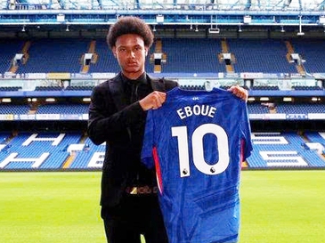 Con trai gia nhập Chelsea, huyền thoại Arsenal hay tin qua… báo chí