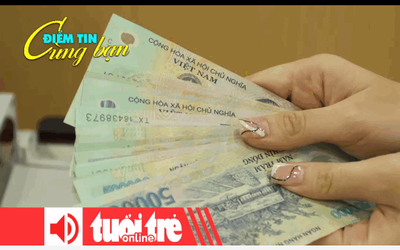 Điểm tin 18h: Thắt chặt chi tiêu, người dân vay tiêu dùng thấp nhất 5 năm