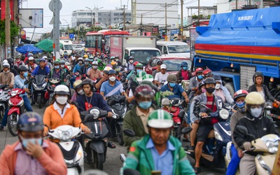 Chờ tháo điểm nghẽn giao thông