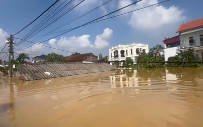 Hà Nội: Nước lũ vẫn ngập sâu ở xã Đa Phúc, nhiều nhà dân bị cô lập