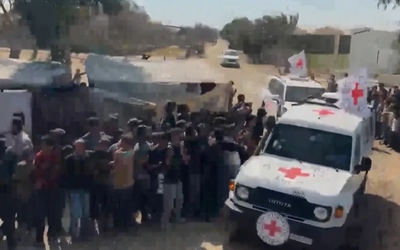 7 con tin Israel đã được Hamas chuyển giao cho Hội Chữ thập đỏ tại Gaza