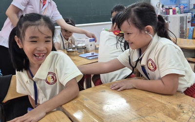 Nhiều trường ở TP.HCM có gì mà khiến học trò tan học vẫn không muốn về?