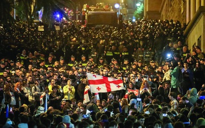 Gruzia: Thế khó của một nước nhỏ