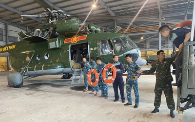 Mưa lũ sáng 20-11: Hai máy bay Mi-171, Mi-8 khởi động chờ lệnh cất cánh vào tâm lũ Đắk Lắk, Gia Lai