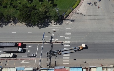 Tài xế lúng túng, chuyển làn gây ùn ứ tại các nút giao trên quốc lộ 51