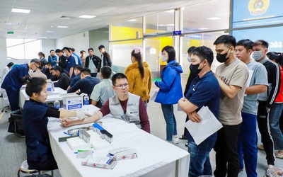 Khám bệnh miễn phí cho 15.000 công nhân ở 7 tỉnh, thành phố