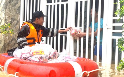 Người thuê trọ bị lũ lụt gây thiệt hại ấm lòng vì tỉnh Khánh Hòa hỗ trợ
