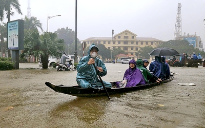Chúng ta đã biết sống chung với thiên tai chưa?