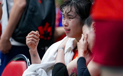 Bóng chuyền nữ Việt Nam vuột HCV SEA Games 33 trong gang tấc