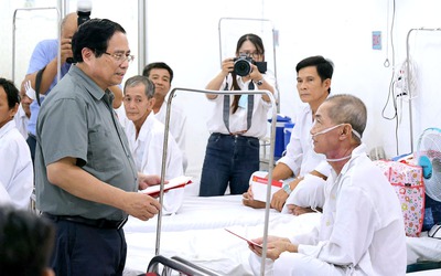 Hai máy xạ trị Thủ tướng chỉ đạo Cần Thơ mua ngay: Chậm nhất 3 tháng nữa sẽ có