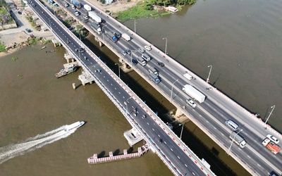 Ngắm cầu Bình Phước 1 trong ngày chính thức thông xe sau khi nâng cao 1,25m