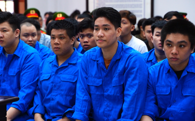 Xét xử 39 bị cáo vụ băng 'quàng khăn đỏ' hỗn chiến, gây náo loạn khu dân cư ở quận 12 cũ