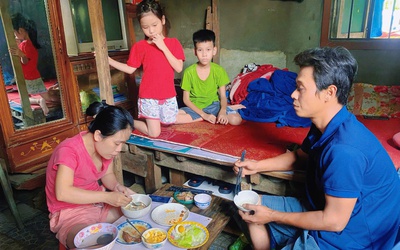 Nước có thể cuốn đi tường vách, nhưng không cuốn nổi gia đình mình