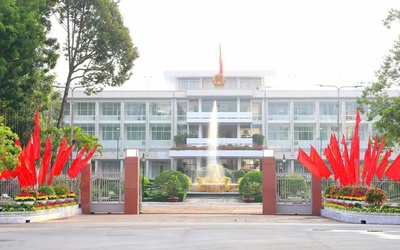 Cần Thơ mở cửa trụ sở UBND thành phố, mời người dân vào xem trực tiếp lễ diễu binh, diễu hành