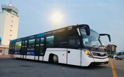 Tân Sơn Nhất có xe buýt miễn phí chạy đường nội bộ để khách nối chuyến
