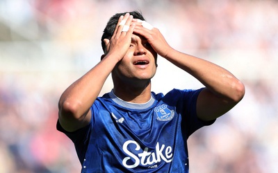 Vòng cuối Premier League: Newcastle bị dẫn, Aston Villa vào tốp 5