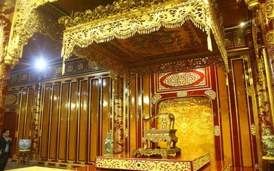 Đồng ý cho Huế lập hội đồng khoa học tu sửa ngai vàng triều Nguyễn bị bẻ gãy