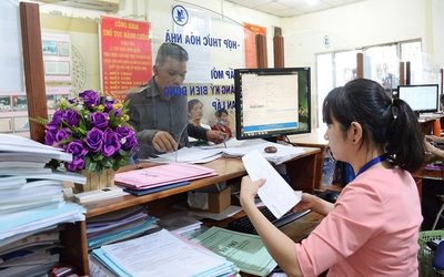 Bộ Nội vụ đề xuất chính sách mới với người không chuyên trách ở thôn, tổ dân phố dôi dư