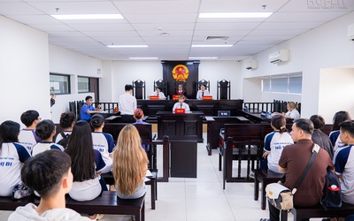 Khám phá ‘đại bản doanh’ các lớp học thực hành tại HUFLIT