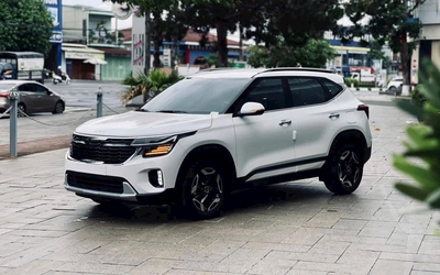 Tin tức giá xe: Kia Seltos giảm hàng chục triệu, bản tiêu chuẩn còn 569 triệu đồng