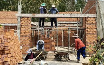 Tranh luận nên bỏ hay giữ thủ tục hoàn công