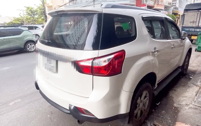 Vụ xe hơi đậu cả năm ở Nha Trang: Chuyên gia Trung Quốc mượn xe rồi 'biến mất'