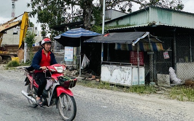 Vướng một hộ dân, cầu Vàm Xáng Thị Đội trăm tỉ ‘đứng hình’