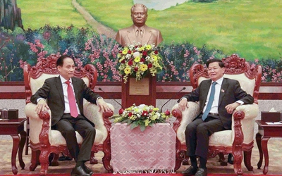 Đặc phái viên của Tổng Bí thư Tô Lâm đến Vientiane chúc mừng Đại hội Đảng lần thứ XII của Lào