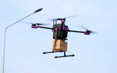 Drone giao hàng cần những công nghệ gì để không rơi trúng người?
