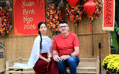 Người Úc tiết lộ 'bí kíp' trải nghiệm Tết Việt