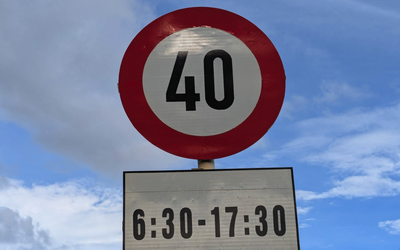 Vụ biển hạn chế tốc độ cắm dày đặc trên quốc lộ 19: Bạn đọc mong các tỉnh rà soát, gỡ bỏ