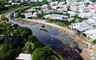 Khánh Hòa xử lý nước rỉ từ bãi rác Rù Rì bằng đập tràn, hồ sinh học