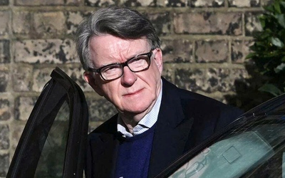 Vụ Epstein: Cựu Đại sứ Anh tại Mỹ bị bắt